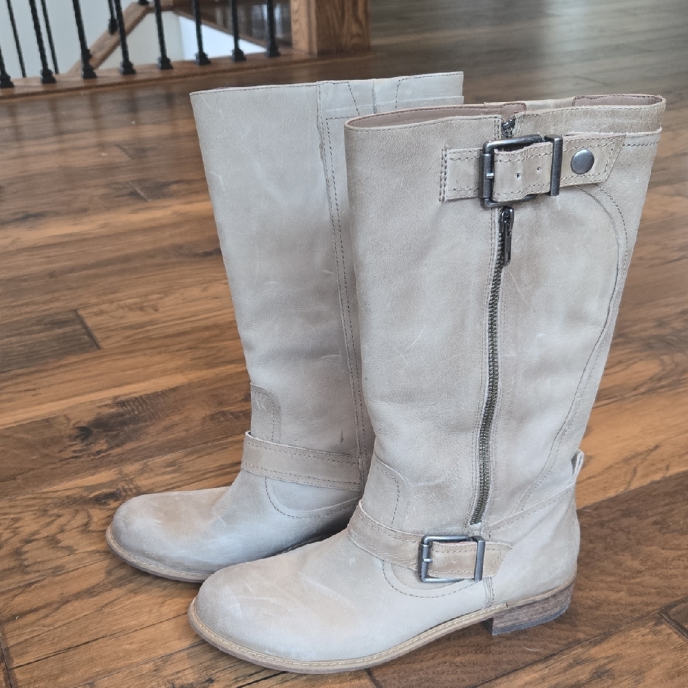 Gianni Bini Tan Combat Boots